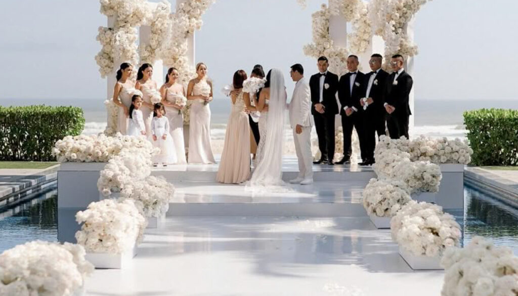 Round Tables in 2026 Weddings: Where Romance Meets Luxury